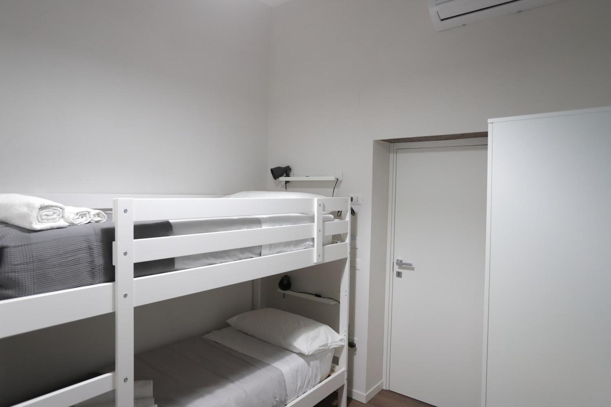 Tammurriata Nera Bedroom Наполи Екстериор снимка