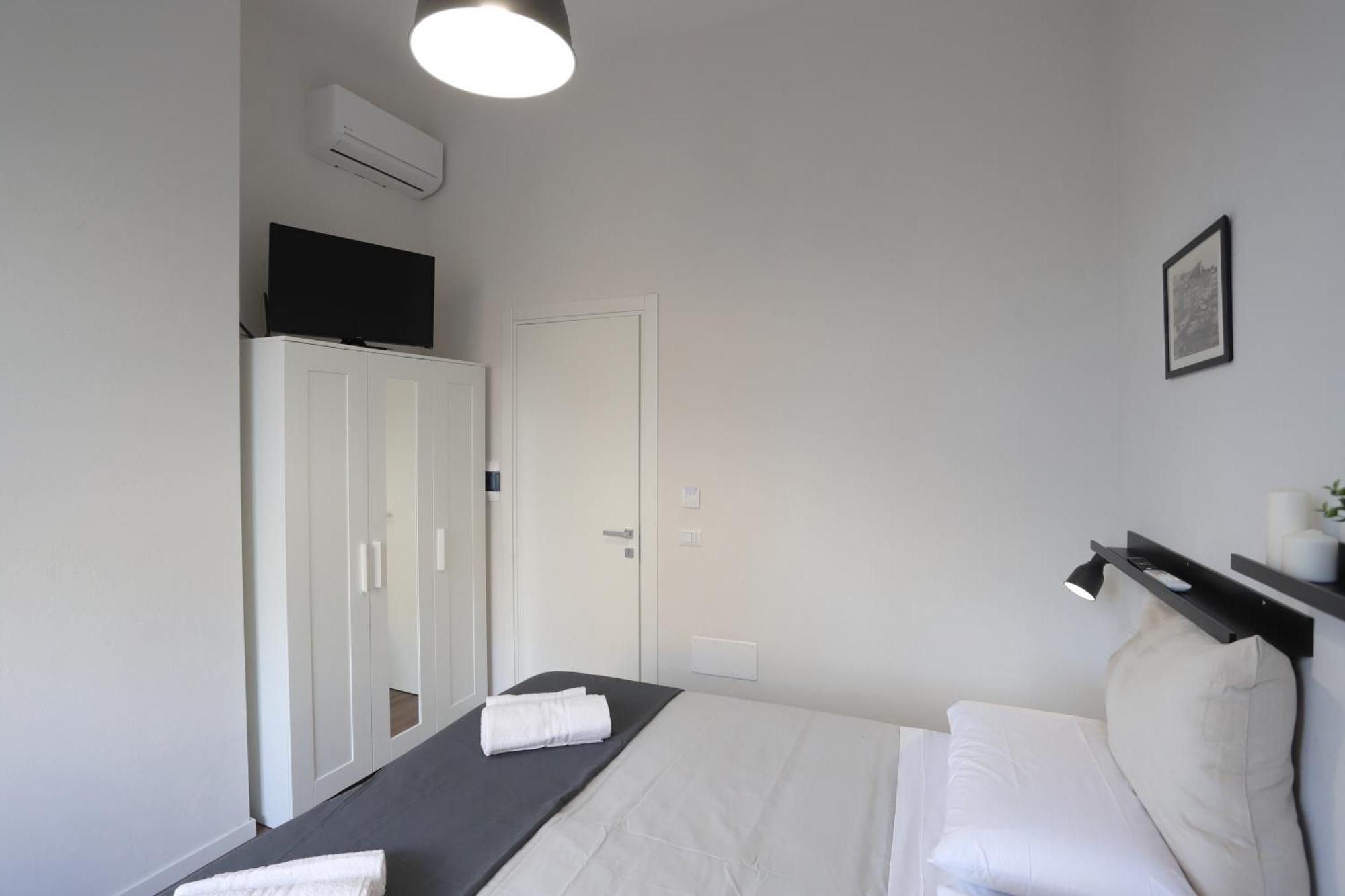 Tammurriata Nera Bedroom Наполи Екстериор снимка