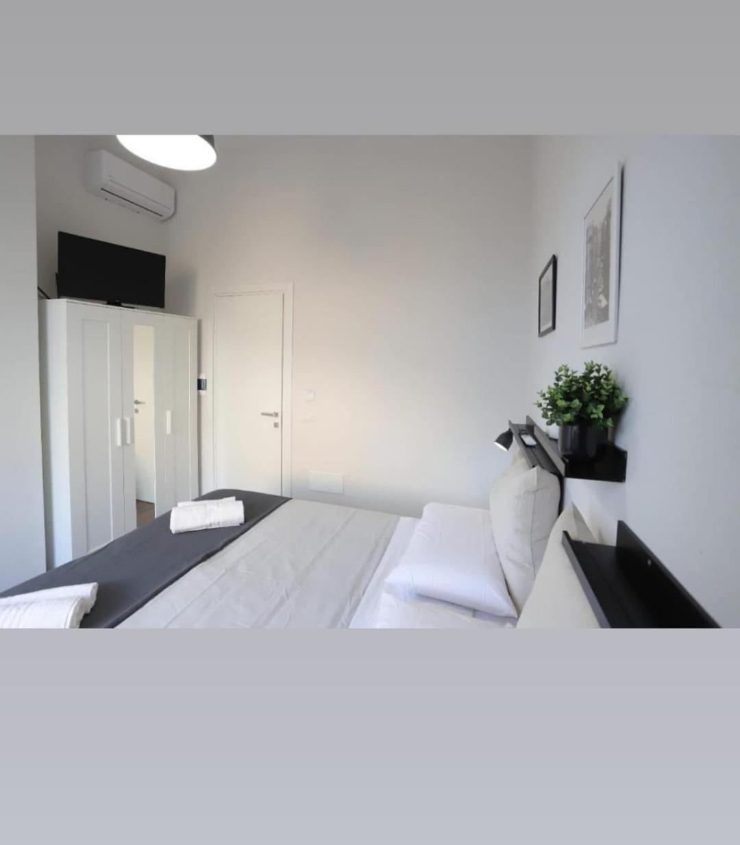 Tammurriata Nera Bedroom Наполи Екстериор снимка